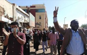 السودان.. تجدد المظاهرات المطالبة بتنحي البشير
