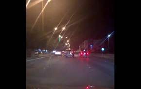 بالفيديو... إعلامية سعودية توثق مشهدا خطيرا في الرياض