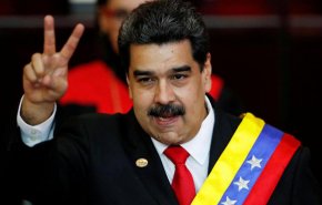 مادورو يقود تظاهرة ضخمة والمشاركون ينددون بالتدخلات الاميركية