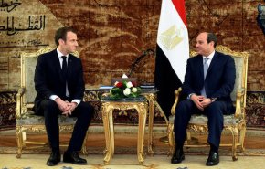 گفت‌وگوی تلفنی رؤسای جمهور فرانسه و مصر درباره اوضاع لیبی