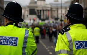 پلیس انگلیس یک مسلمان سیاه‌پوست را به شدت کتک زد + فیلم