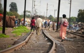 مقتل 24 شخصا إثر خروج قطار عن سكته في الكونغو الديموقراطية