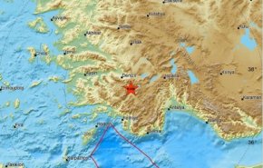 زمین‌لرزه‌ای قدرتمند غرب ترکیه را به لرزه درآورد