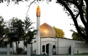 بعد أسبوع من الهجوم الدموي.. نيوزيلندا تعيد فتح المسجدين