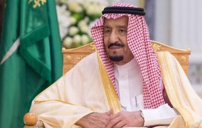 الملك سلمان يقوم بزيارة 'مفاجئة' إلى البحرين