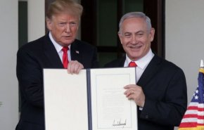 ترامب يعزل نفسه بعد قراره حول الجولان
