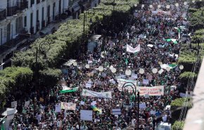 الجزائر.. استمرار الاحتجاجات ومستقبل غامض!