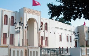  جامعة الزيتونة ترفض.. وجامعة القيروان تمنح الملك سلمان الدكتوراة الفخرية