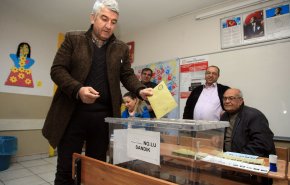 بدء التصويت في انتخابات الإدارة المحلية في تركيا