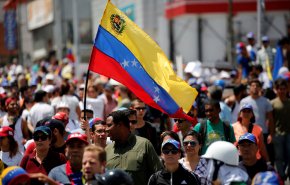 لجنة القانون في فنزويلا تطالب بمحاكمة 