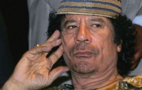 مفاجأة مدوية.. 30 مليون دولار أخفاها القذافي في قبو رئيس افريقي