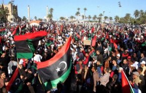 طرابلس تشهد ارتفاع ضحايا قصف واحتجاجات شعبية ضد حفتر 