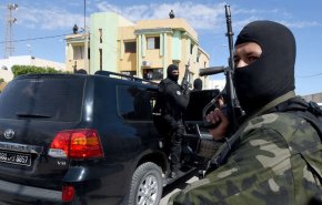 توقيف السطات التونسية مجموعتين مسلحتين فرنسيتين
