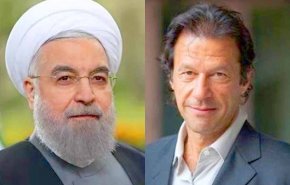 الرئيس روحاني يستقبل رئيس الوزراء الباكستاني رسميا