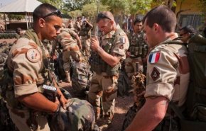 فرار 13 نظامی فرانسوی حامی «حفتر»
