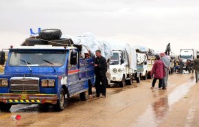 نحو ألفي نازح سوري يغادرون مخيم الركبان