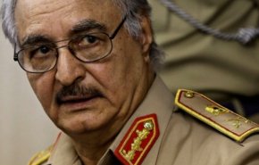 الجزیره: ناوچه فرانسوی حامل سلاح برای «حفتر» در بندر لیبی پهلو گرفت