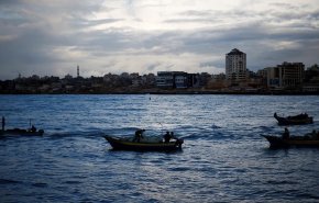 إصابة صياد في غزة بعد تقليص الاحتلال مساحة الصيد