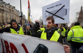 شاهد: عيد العمال يتحول الی يوم المصابين في فرنسا 