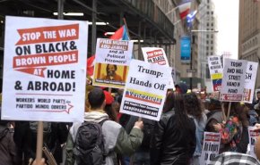 مظاهرة في نيويورك تطالب ترامب رفع يده عن فنزويلا