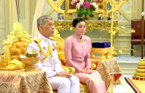 تصاویر عجیب از ازدواج پادشاه تایلند با محافظ خود