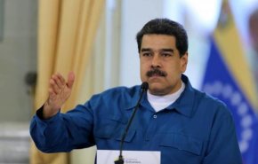 مادورو از ارتش ونزوئلا خواست برای حمله احتمالی آمریکا آماده باشد