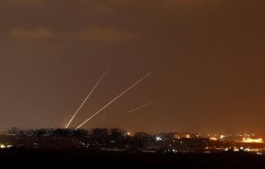 اطلاق دفعة جديدة من الصواريخ صوب مستوطنات اسرائيلية