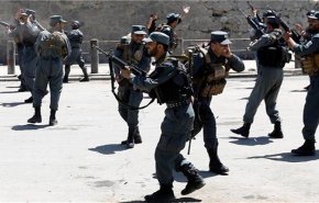 مقتل 18 شرطيا أفغانيا بغارة أمريكية في مدينة لشكر كاه