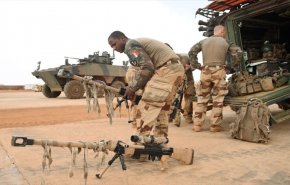 مقتل جنديين فرنسيين في عملية إنقاذ رهائن غربي أفريقيا