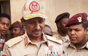 الإمارات تزود قائد قوات الدعم السريع السودانية بالأسلحة الثقيلة
