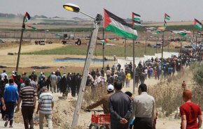 الجماهير تتوافد لمخيمات العودة شرقي القطاع في يوم القدس العالمي


