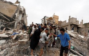  استشهاد اسرة كاملة بمجزرة سعودية والقوات اليمنية ترد بجيزان(فيديو)