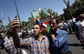فيديو.. صمود طهران أمام تحشيد البوارج والانظمة العسكرية الأميركية 
