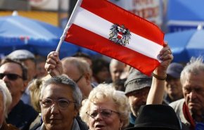 انتخابات زودهنگام اتریش در ماه سپتامبر برگزار می‌شود