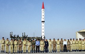 بالفيديو.. باكستان تختبر صاروخا باليستيا قادر على حمل رؤوس نووية