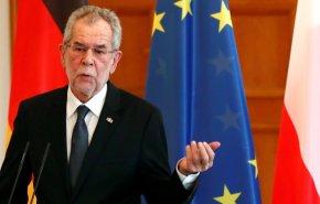 الرئيس النمساوي يقيل مستشار البلاد استجابة لقرار البرلمان