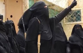 آمریکا زنان داعشی خود را تحویل گرفت