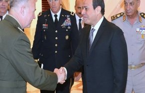 دیدار فرمانده تروریست‌های «سنتکام» با السیسی