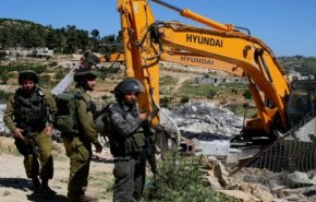 تخریب خانه های مردم فلسطین توسط صهیونیست ها ادامه دارد