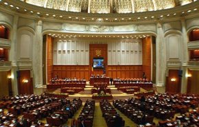 برلمان رومانيا يصوت على اقتراح بسحب الثقة من الحكومة الثلاثاء المقبل
