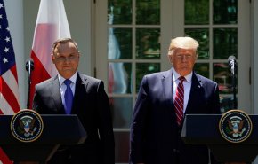 الناتو يرحب بقرار ترامب زيادة القوات الأميركية في بولندا


