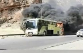 احتراق حافلة تقل مسافرين ايرانيين على طريق اربيل-سوران