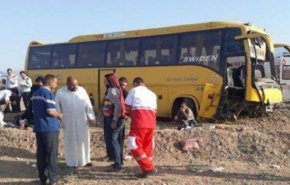 صور: اصابة زوار عراقيين في حادث مروري في الطريق الى مشهد