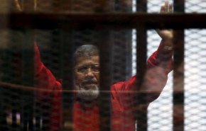 النيابة المصرية تتوجه لمعاينة جثمان محمد مرسي