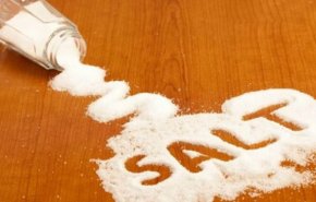 علماء يطورون الملح الجديد.. يضمن المذاق ولا يضر الصحة