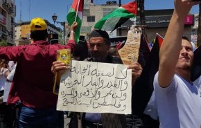 مسيرات في كل مدن الضفة.. الفلسطينيون يرفضون مؤتمر البحرين