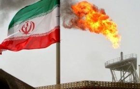 کاهش صادرات نفت ایران به زیر 300 هزار بشکه در ماه جاری