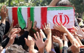 وداع مردم تهران با پیکر پاک ۱۵۰ شهید تازه تفحص شده سال‌های دفاع مقدس