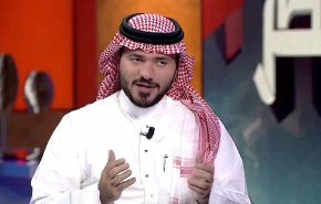 هكذا يظهر باحث سعودي حبه للصهاينة على هامش مُؤتمر البحرين