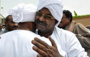 رئيس المخابرات في عهد البشير يعود الى السودان